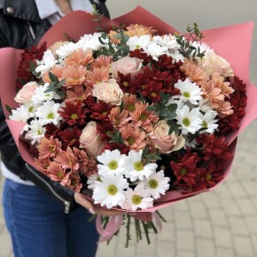 Букет юбилейный с розовыми розами.